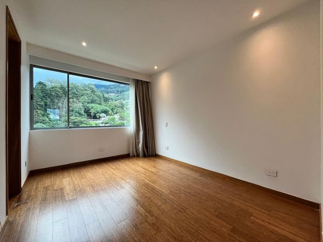 Apartamento de 3 alcobas en venta en El Poblado, Medellín, 245 m² · foto 10 de 19