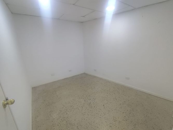 Oficina en arriendo en La Candelaria, Medellín, 34 m² · foto 6 de 13