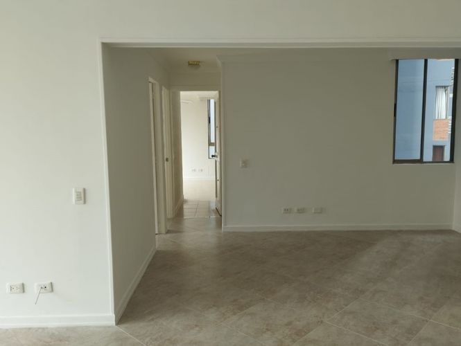 Apartamento de 3 alcobas en arriendo en El Poblado, Medellín, 94 m² · foto 4 de 14