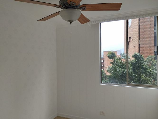 Apartamento de 3 alcobas en arriendo en El Poblado, Medellín, 94 m² · foto 5 de 14