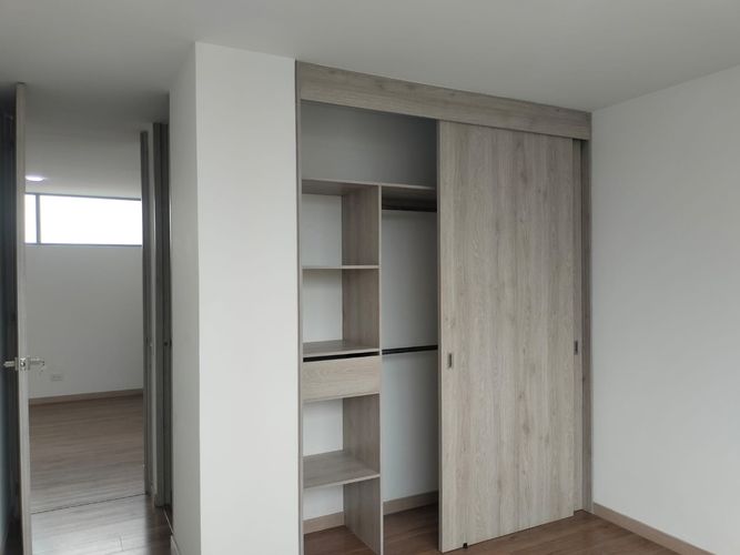 Apartamento de 3 alcobas en venta en El Poblado, Medellín, 124 m² · foto 10 de 18