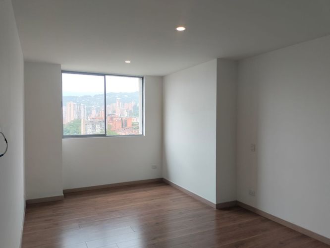 Apartamento de 3 alcobas en venta en El Poblado, Medellín, 124 m² · foto 16 de 18