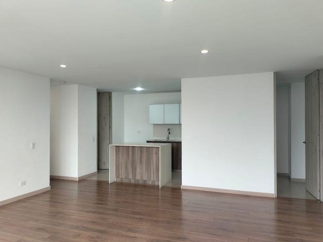 Apartamento de 3 alcobas en venta en El Poblado, Medellín, 124 m² · foto 7 de 18