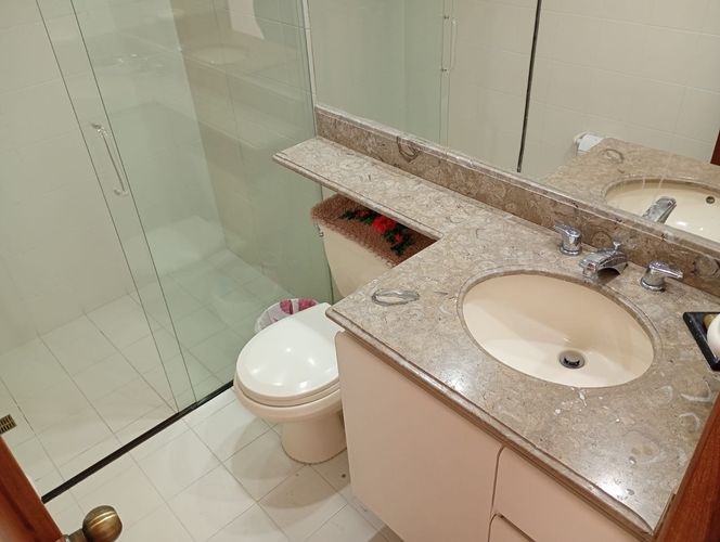 Apartamento de 3 alcobas en arriendo en Laureles, Medellín, 138 m² · foto 17 de 17