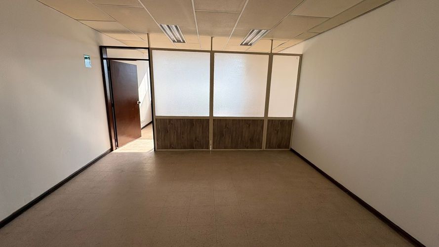 Oficina en arriendo en El Centro, Manizales, 32 m² · foto 8 de 14