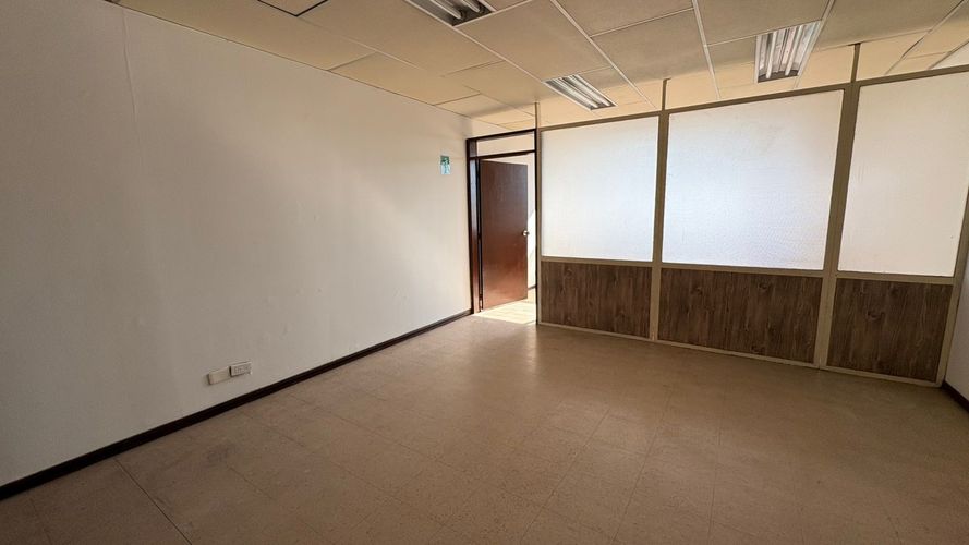 Oficina en arriendo en El Centro, Manizales, 32 m² · foto 7 de 14