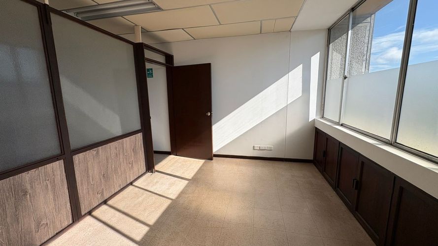 Oficina en arriendo en El Centro, Manizales, 32 m² · foto 13 de 14