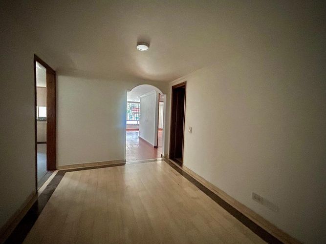 Apartamento de 3 alcobas en venta en Santa Monica, Bogotá, 133 m² · foto 7 de 17