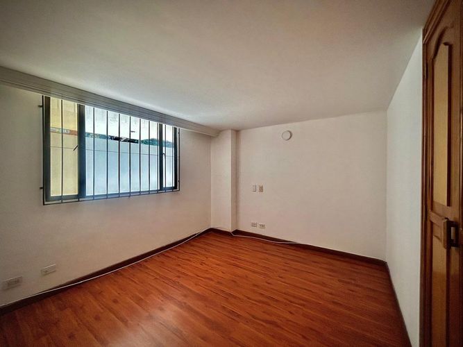 Apartamento de 3 alcobas en venta en Santa Monica, Bogotá, 133 m² · foto 11 de 17