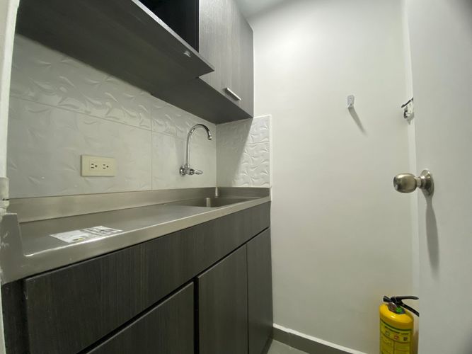 Oficina en arriendo en El Poblado, Medellín, 38 m² · foto 4 de 6