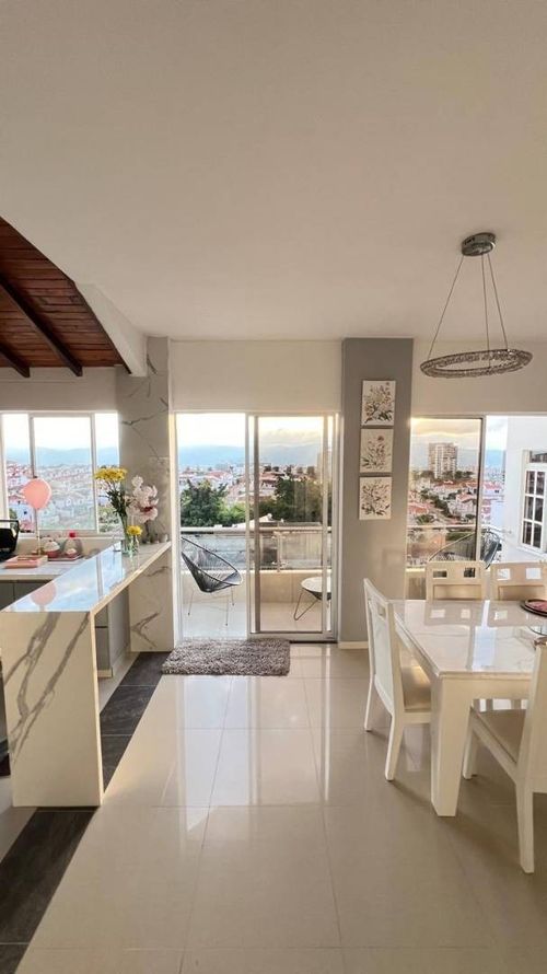 Casa de 5 alcobas en venta en Lagos Del Cacique, Bucaramanga, 450 m² · foto 8 de 14