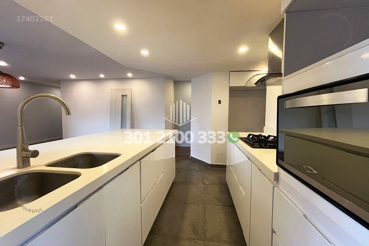 Apartamento de 3 alcobas en arriendo en Oviedo, Medellín, 120 m² · foto 10 de 24