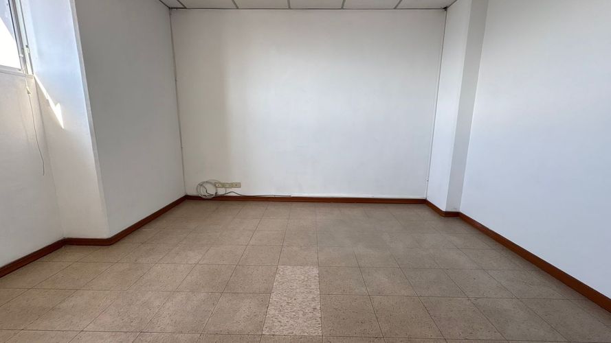 Oficina en arriendo en El Centro, Manizales, 14 m² · foto 5 de 11