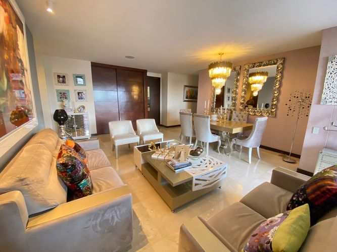 Apartamento de 4 alcobas en venta en Cristales, Cali, 192 m² · foto 3 de 24