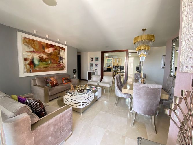 Apartamento de 4 alcobas en venta en Cristales, Cali, 192 m² · foto 2 de 24
