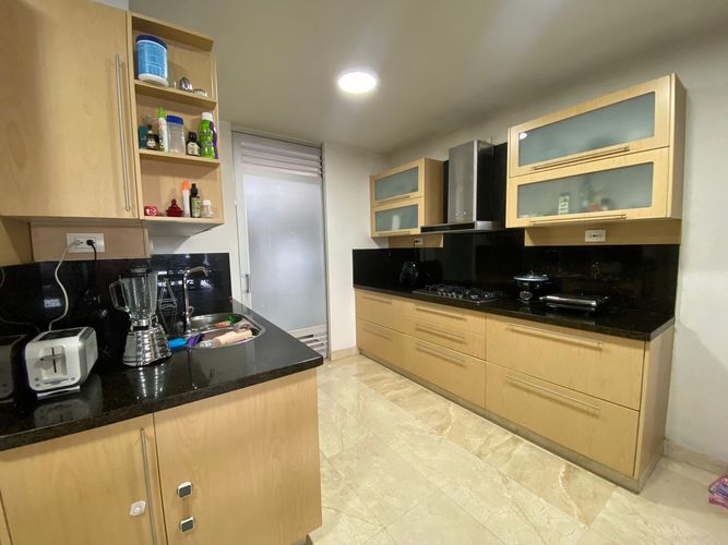 Apartamento de 4 alcobas en venta en Cristales, Cali, 192 m² · foto 6 de 24