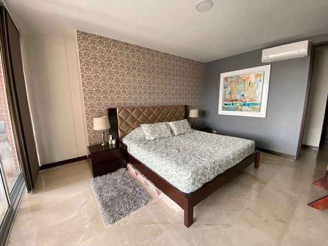 Apartamento de 4 alcobas en venta en Cristales, Cali, 192 m² · foto 11 de 24