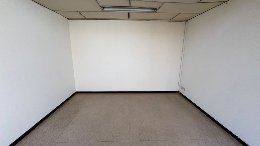 Oficina en arriendo en El Centro, Manizales, 14 m² · foto 8 de 11