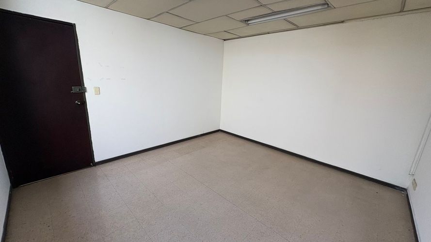 Oficina en arriendo en El Centro, Manizales, 14 m² · foto 11 de 11