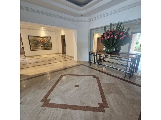 Apartamento de 4 alcobas en venta en Los Rosales, Bogotá, 450 m² · foto 4 de 24