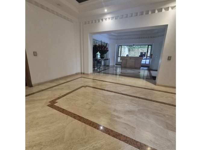 Apartamento de 4 alcobas en venta en Los Rosales, Bogotá, 450 m² · foto 5 de 24