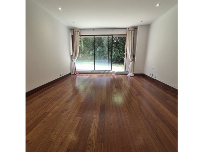 Apartamento de 4 alcobas en venta en Los Rosales, Bogotá, 450 m² · foto 15 de 24
