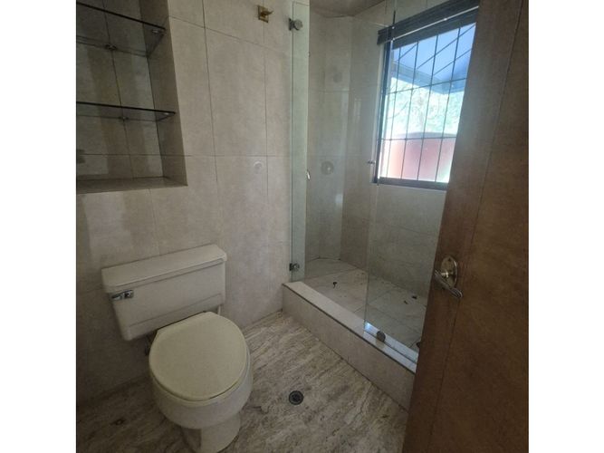 Apartamento de 4 alcobas en venta en Los Rosales, Bogotá, 450 m² · foto 18 de 24