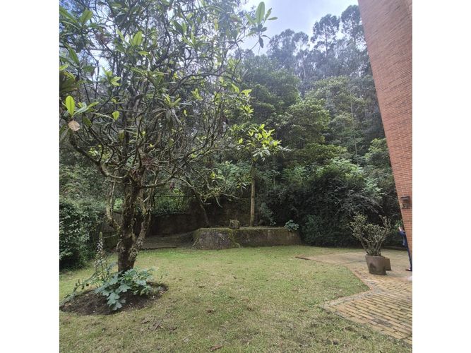 Apartamento de 4 alcobas en venta en Los Rosales, Bogotá, 450 m² · foto 24 de 24