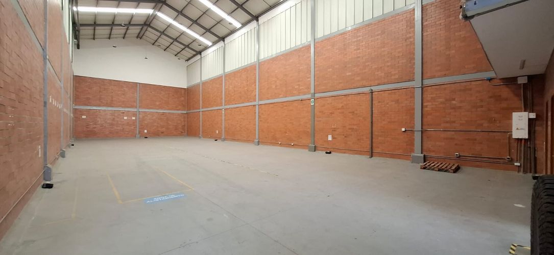 Bodega en arriendo en Zona Industrial, Yumbo, 600 m² · foto 5 de 13