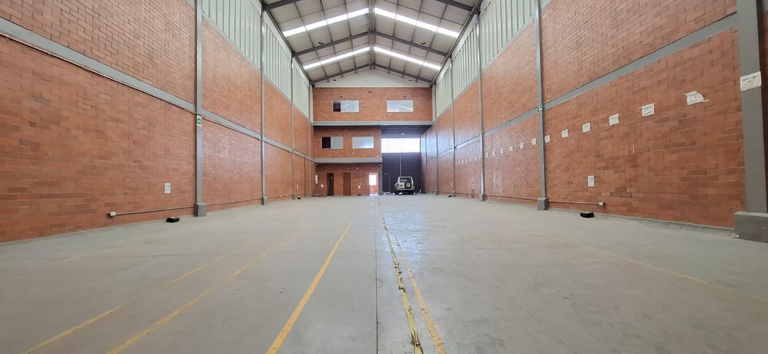 Bodega en arriendo en Zona Industrial, Yumbo, 600 m² · foto 6 de 13