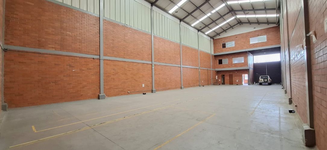 Bodega en arriendo en Zona Industrial, Yumbo, 600 m² · foto 8 de 13