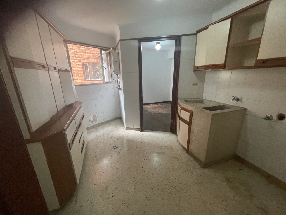 Apartamento en venta en Los Rosales, Bogotá · foto 7 de 16