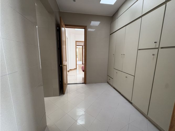 Apartamento de 4 alcobas en venta en Los Rosales, Bogotá, 480 m² · foto 13 de 24