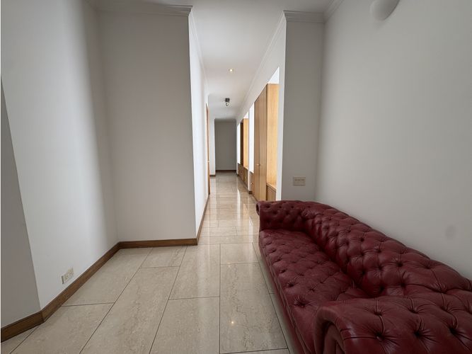 Apartamento de 4 alcobas en venta en Los Rosales, Bogotá, 480 m² · foto 15 de 24
