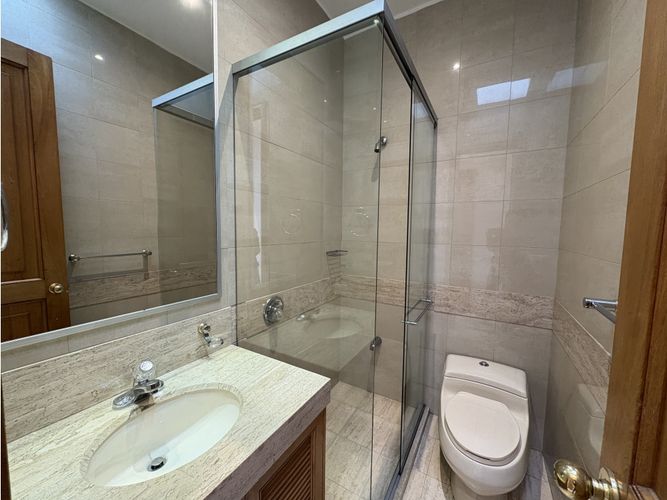 Apartamento de 4 alcobas en venta en Los Rosales, Bogotá, 480 m² · foto 17 de 24