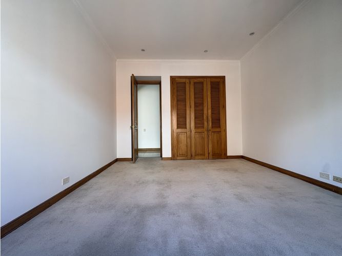 Apartamento de 4 alcobas en venta en Los Rosales, Bogotá, 480 m² · foto 24 de 24