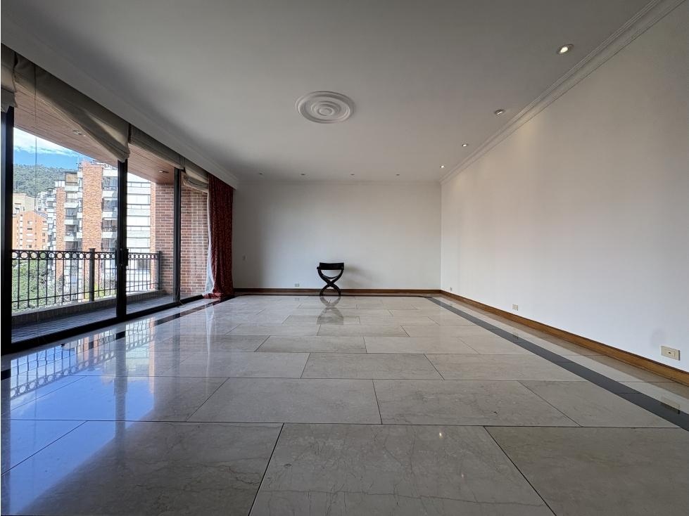 Apartment for rent in Los rosales, Bogotá