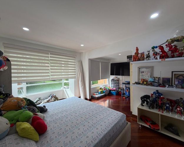 Casa de 4 alcobas en venta en El Poblado, Medellín, 1497 m² · foto 16 de 19