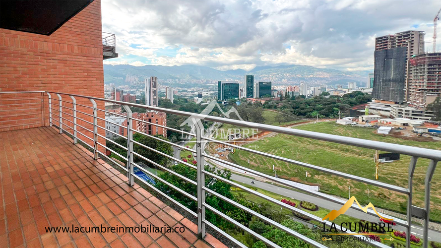 Apartamento de 2 alcobas en arriendo en Los Balsos, Medellín, 100 m² · foto 10 de 17