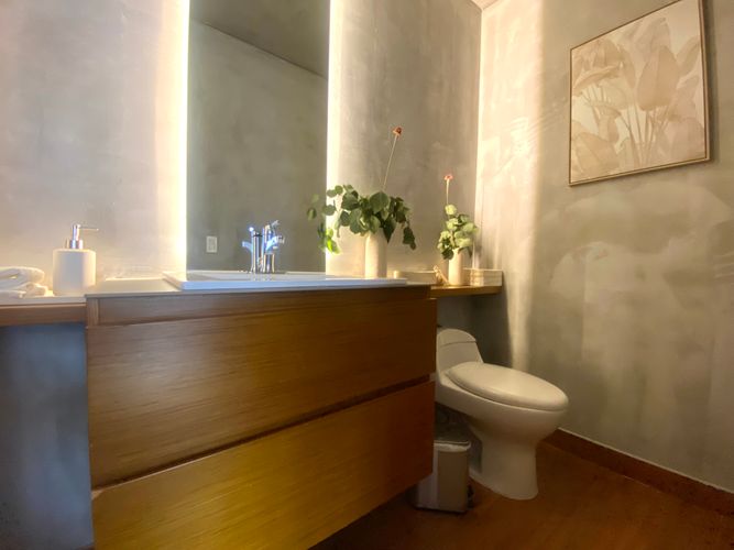 Apartamento de 2 alcobas en venta en El Virrey, Bogotá, 215 m² · foto 2 de 21
