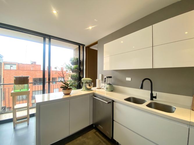 Apartamento de 2 alcobas en venta en El Virrey, Bogotá, 215 m² · foto 12 de 21