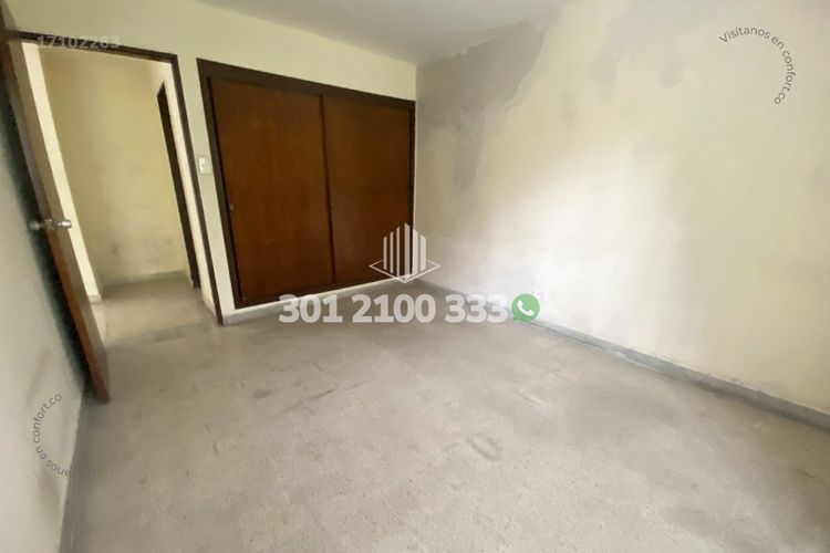Casa de 4 alcobas en venta en La Castellana, Medellín, 212 m² · foto 11 de 24
