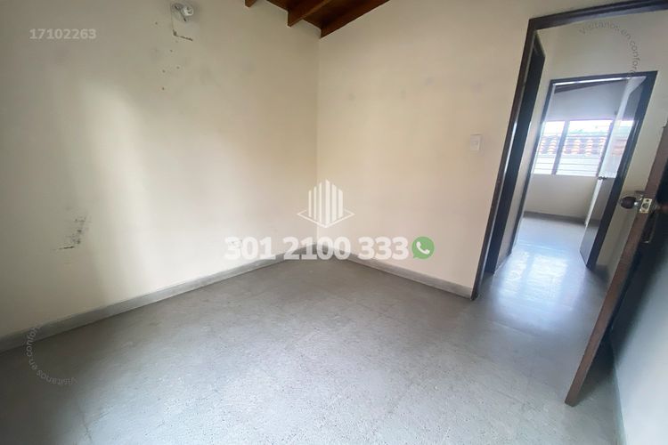 Casa de 4 alcobas en venta en La Castellana, Medellín, 212 m² · foto 21 de 24