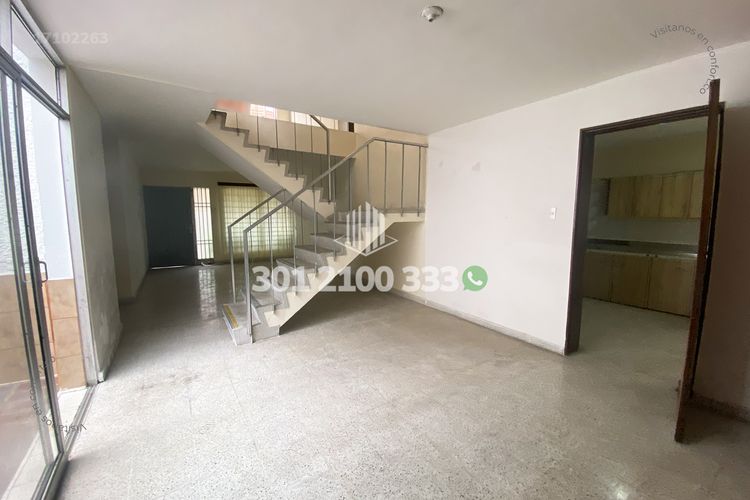 Casa de 4 alcobas en venta en La Castellana, Medellín, 212 m² · foto 6 de 24