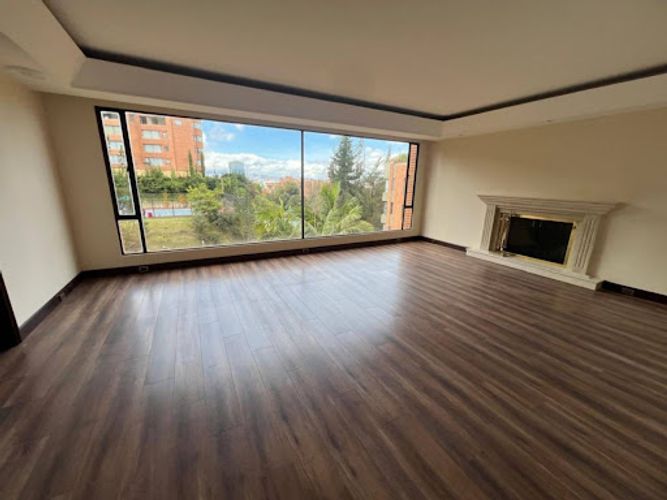 Apartamento en venta en Santa Barbara Alta, Bogotá · foto 2 de 23