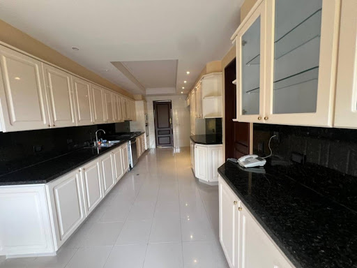 Apartamento en venta en Santa Barbara Alta, Bogotá · foto 4 de 23