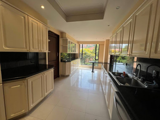 Apartamento en venta en Santa Barbara Alta, Bogotá · foto 7 de 23