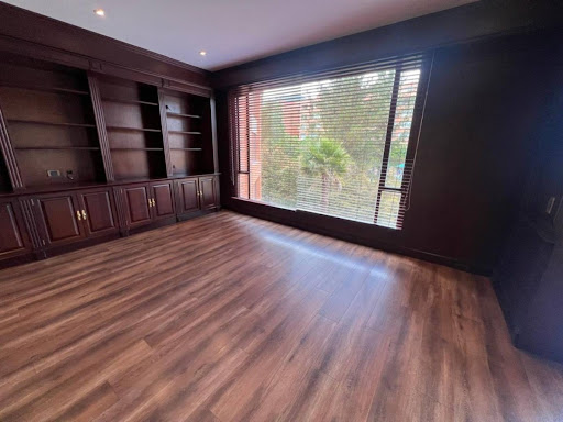 Apartamento en venta en Santa Barbara Alta, Bogotá · foto 8 de 23