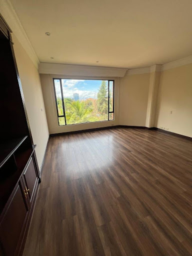 Apartamento en venta en Santa Barbara Alta, Bogotá · foto 13 de 23