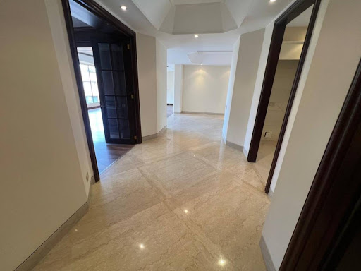 Apartamento en venta en Santa Barbara Alta, Bogotá · foto 15 de 23